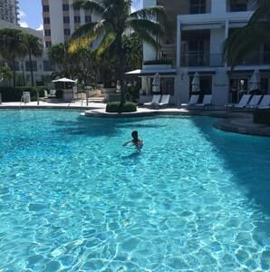 Meet your Posher, Judenel